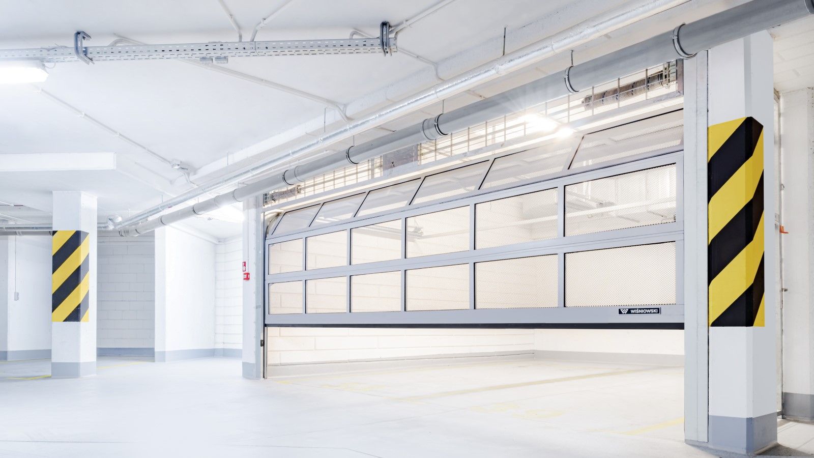 Brama MakroPro Alu 2.0 z wypełnieniem z siatki cięto-ciągnionej